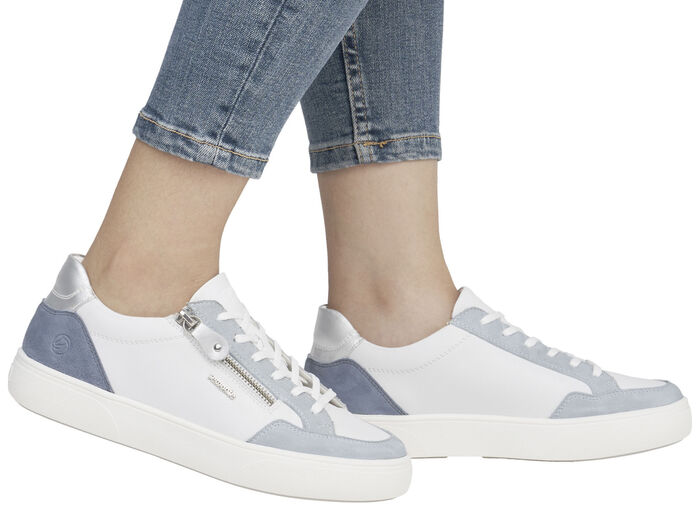 Remonte sneakers gemaakt van nappa- en suèdeleer met metallic afwerking BLAUW-WIT-ZILVER
