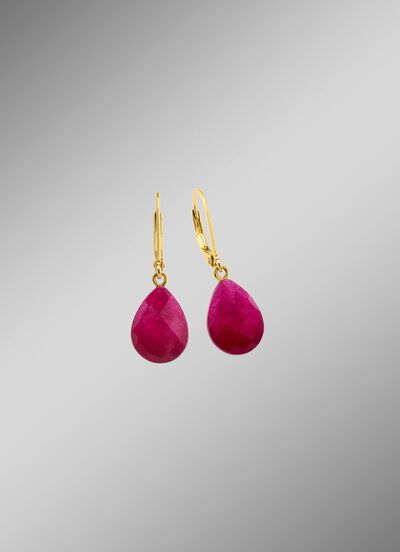 Oorbellen met robijn 