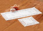 Tafel- en kamerdecoratie met delicaat borduurwerk en fantastisch gehaakt kant WIT