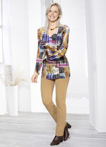 Interessant lang shirt met strassversiering 