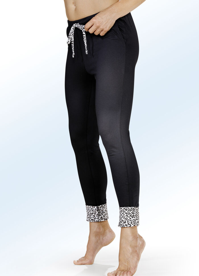 Set van twee slaap- en vrijetijdsbroeken van biologisch katoen met manchetten 