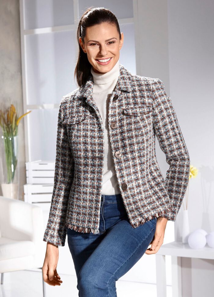 Korte blazer in Chanel-look 