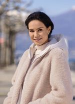 Omkeerbare korte jas in een oversized look 