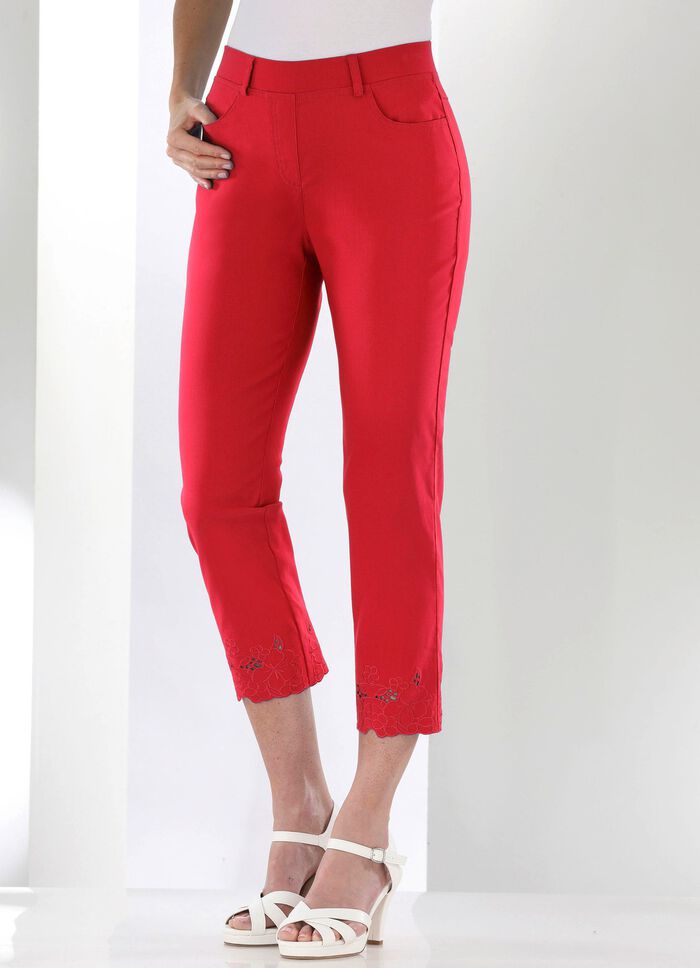 Broek met bloemenborduursels 