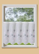 Fijn geborduurd klein raamgordijn 