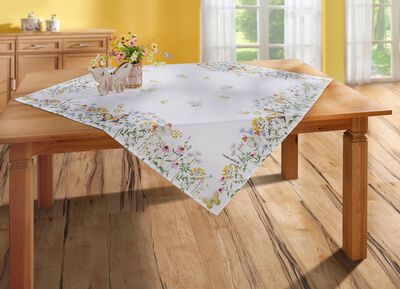 Prachtig tafelkleed met lentemotieven 