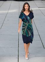 Jurk met chiffonbezetting 