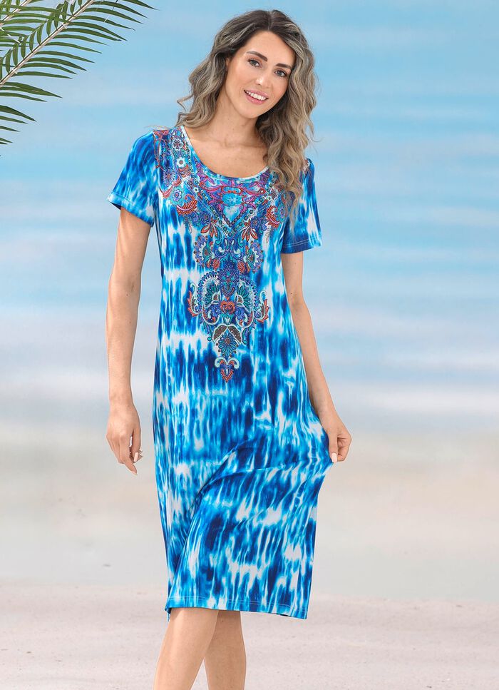 Laurina-jurk met inkjetprint. Juwelen en korte mouwen 