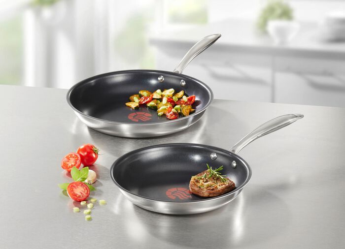 Carrera roestvrijstalen pan met antiaanbaklaag 