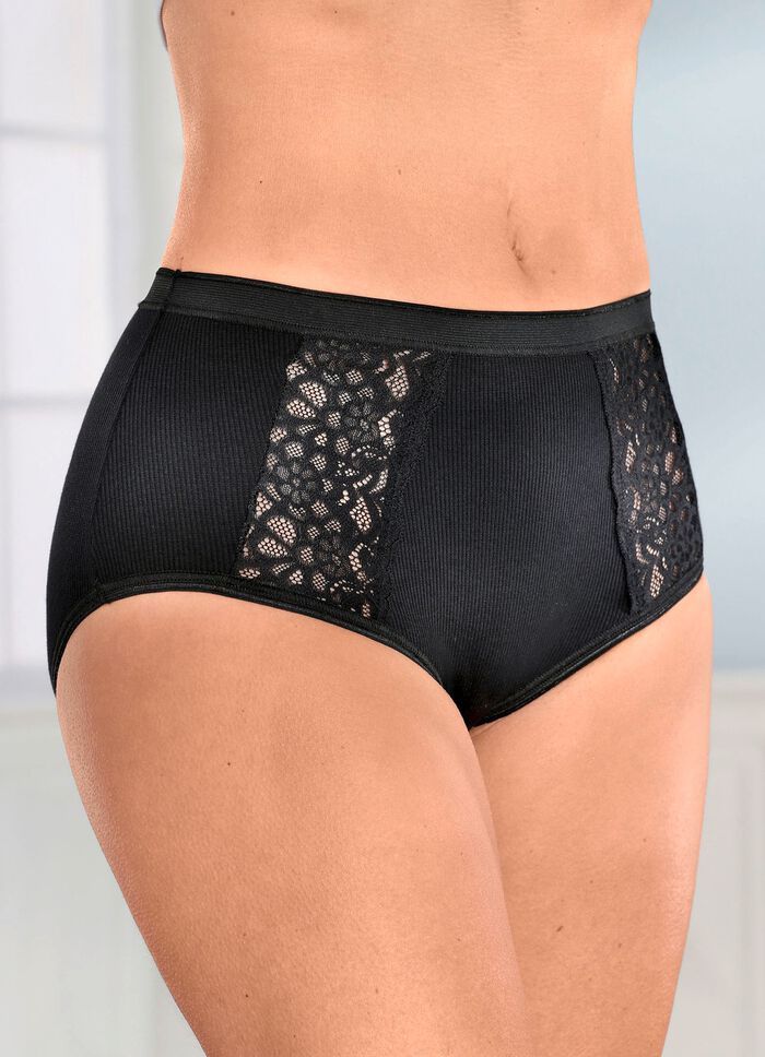 Set van vier slips met kanten inzetstukken 