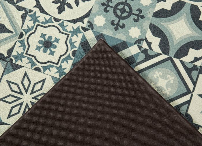 Duurzame keukenloper en vloerkleed in tegeldesign 