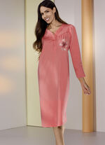 Set van twee nachthemden, kuitlengte met knoopsluiting 