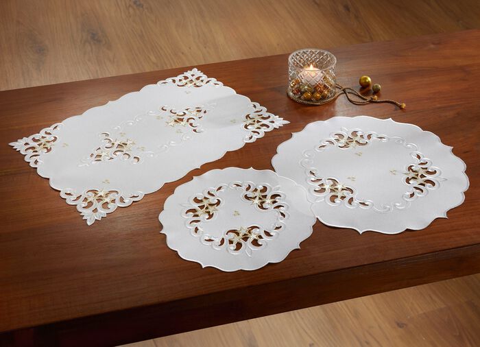 Tafelkleed met uitgebreid borduurwerk CHAMPAGNE