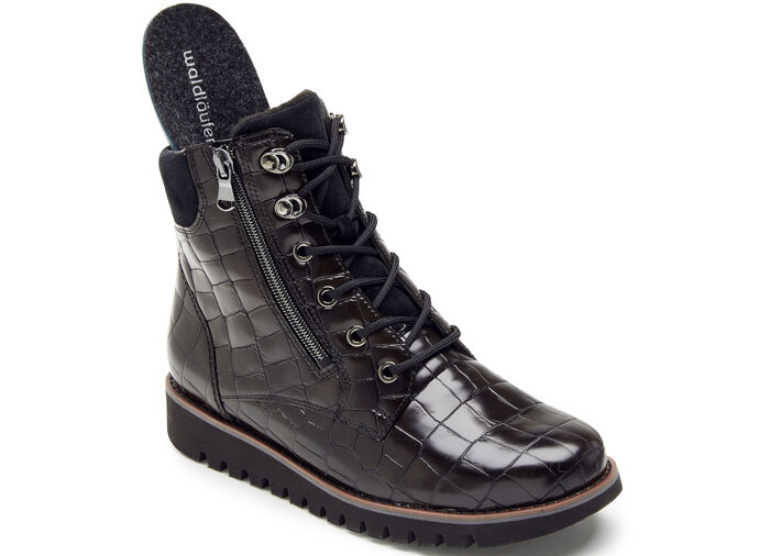 Waldläufer enkellaarzen van nappaleer met krokodillenreliëf ZWART