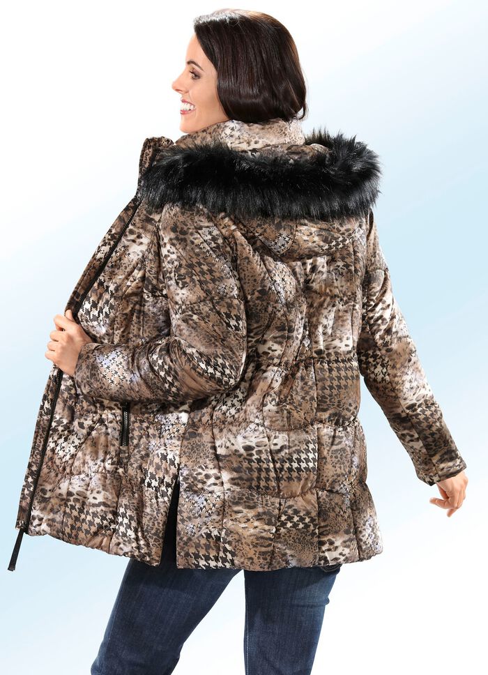 Jas met een buitengewoon dessin 