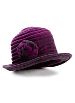 Elegante dameshoed met decoratieve bloem BES
