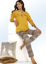 Set van twee pyjama's met borstzak en knoopsluiting 1 X GEEL, 1 X OLIJF