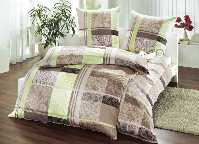 Satijnen beddengoedset 