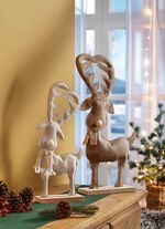 Rendier op houten voet 