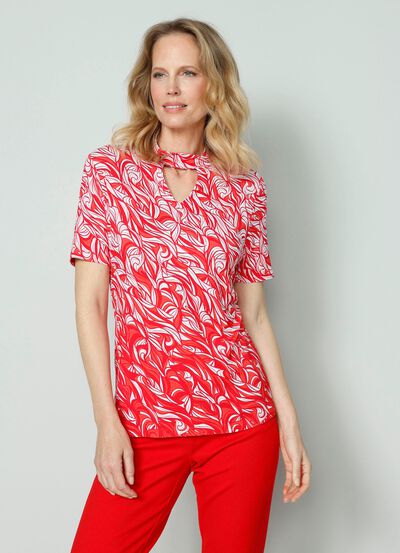 Shirt met modieuze uitsnijding 