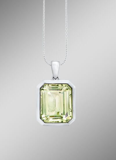 Effectieve hanger met echte groene amethist 