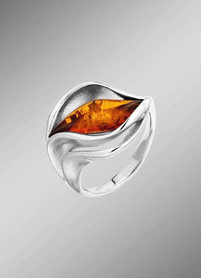 Elegante damesring met echte barnsteen 