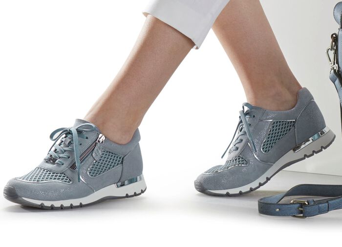 Caprice, chique damessneakers, breedte H, met uitneembaar voetbed JEANS