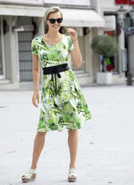 Jurk in een swingende slipvorm 