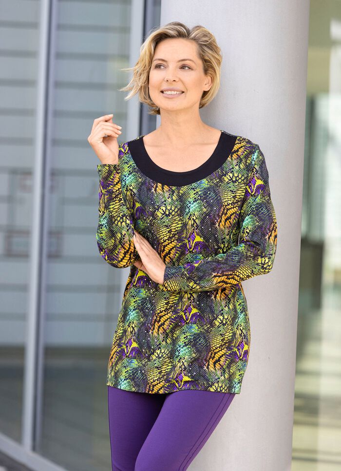 Lang shirt met zwart aangehecht paneel 